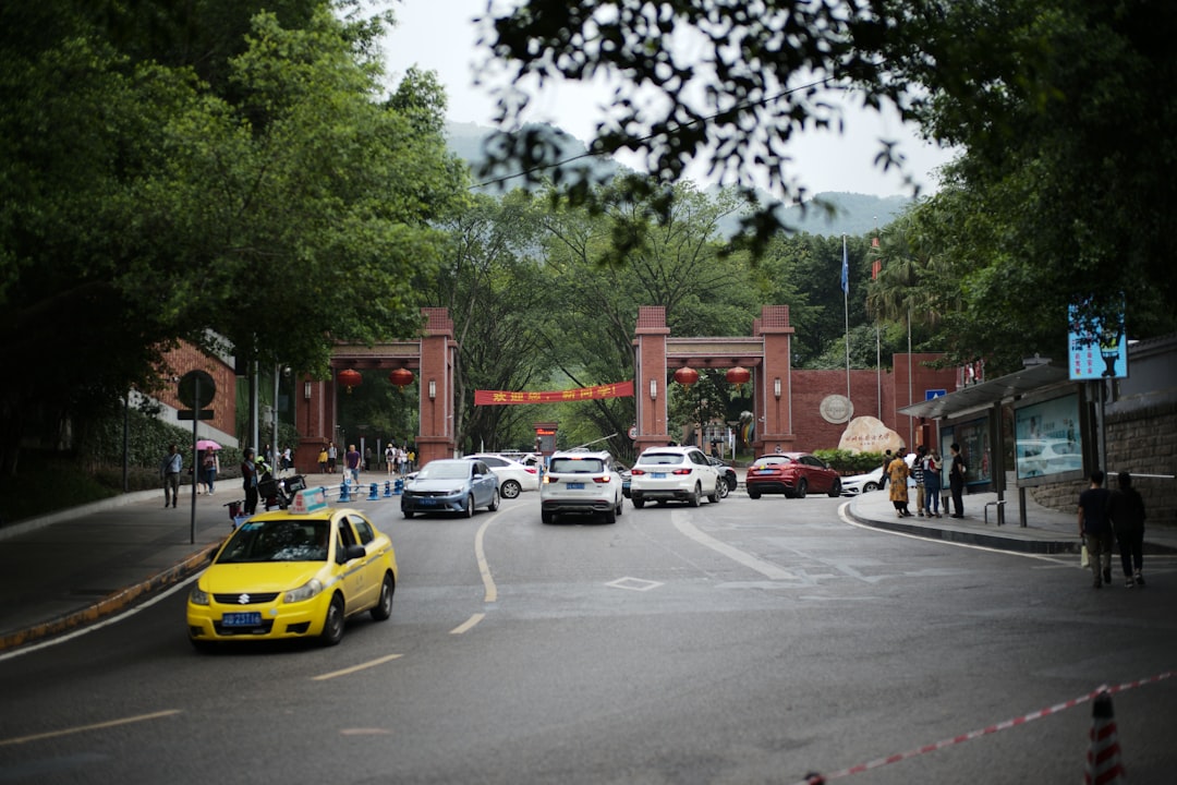 China’s EV Revolution: A Street-Level Analysis of Gas Cars vs Electric Vehicles