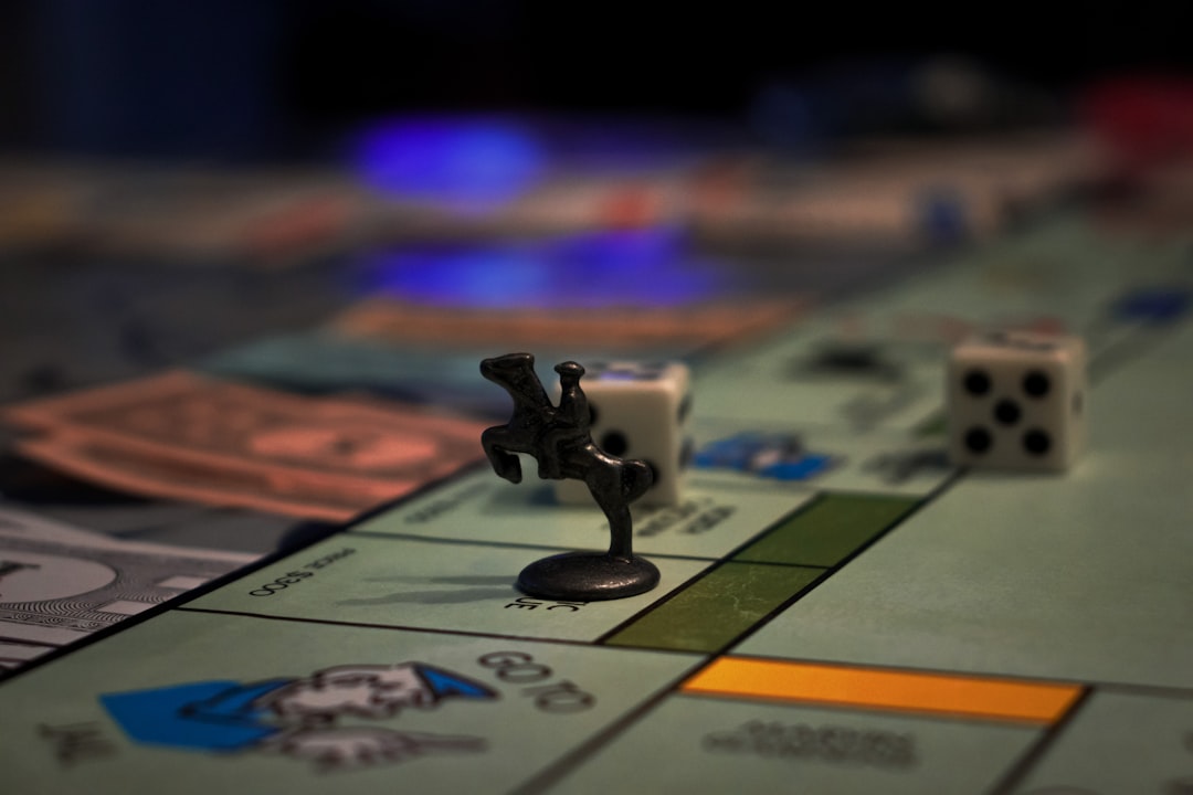 Monopoly: Star Wars Heroes vs. Villains Brings Galactic Battles to Your Living Room