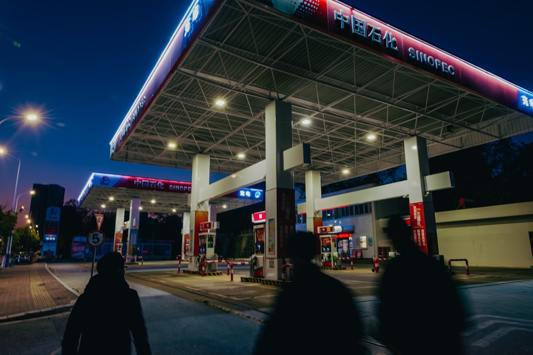 Chinese Drivers Rush to Fill Up Before Gas Prices Rise