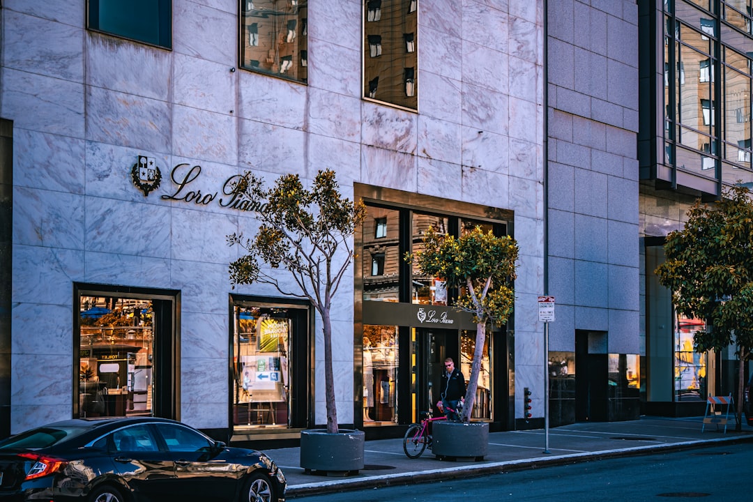 AI-Powered Store Opens in San Francisco, Run Almost Entirely by a Bot