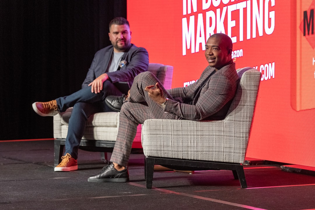 Tim Cook steps down as Apple CEO after 15 years, handing leadership to John Turnus