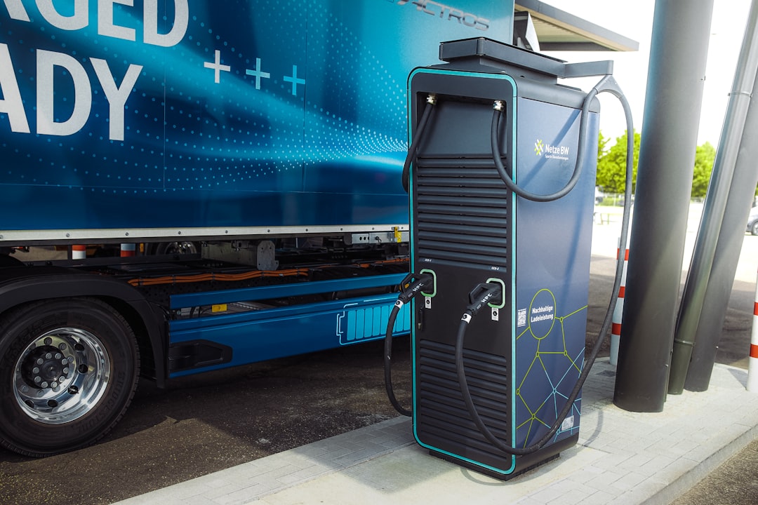 Electric truck charges in 38 minutes with 700 km range