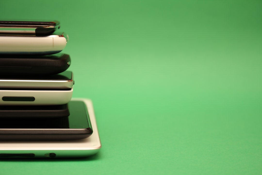 Top Gadgets to Watch: Design, Features, and Usage Insights